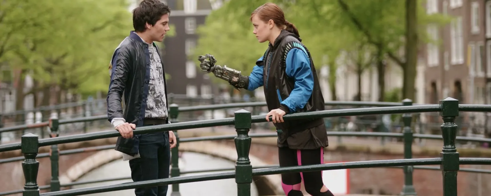 Tears of Steel, as m314dl saved it: Thom and Celia argue on a bridge over a canal